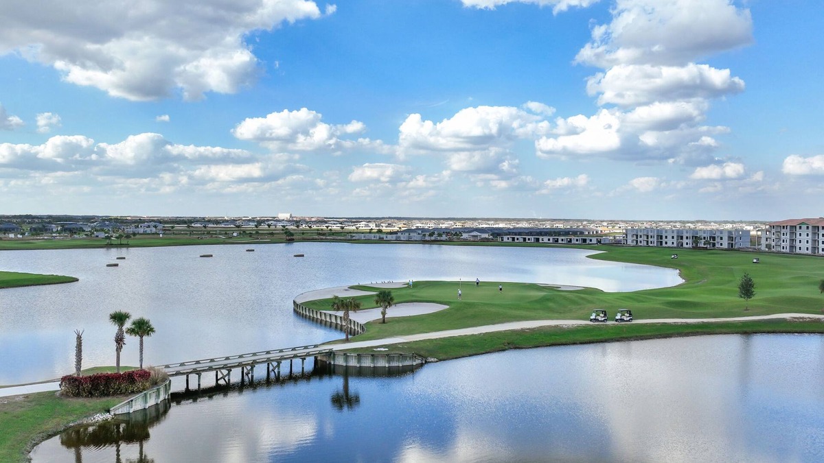 Immokalee Condo | The Naples golfers paradise awaits at The National Golf & Country Club resort