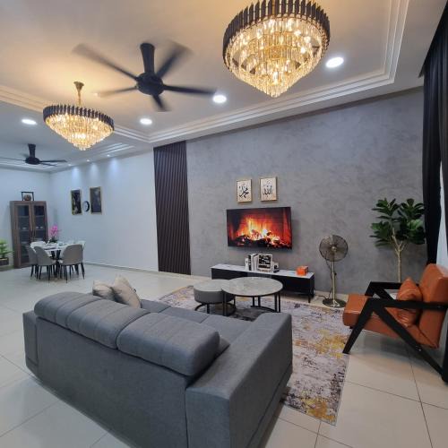 Ayer Panas House | The Nest Guest House with Massage Chair