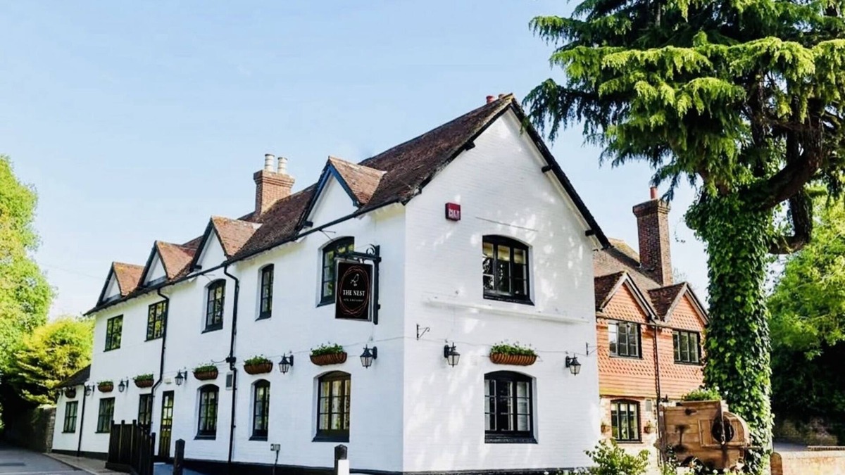 Petersfield Hotel | The Nest Hotel and Restaurant