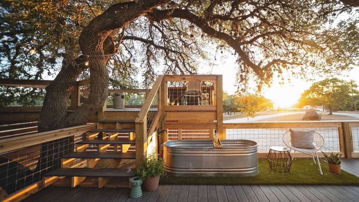 Dripping Springs Apartment | The Nest, Yurt in trees w/Lux bath & outdoor tub