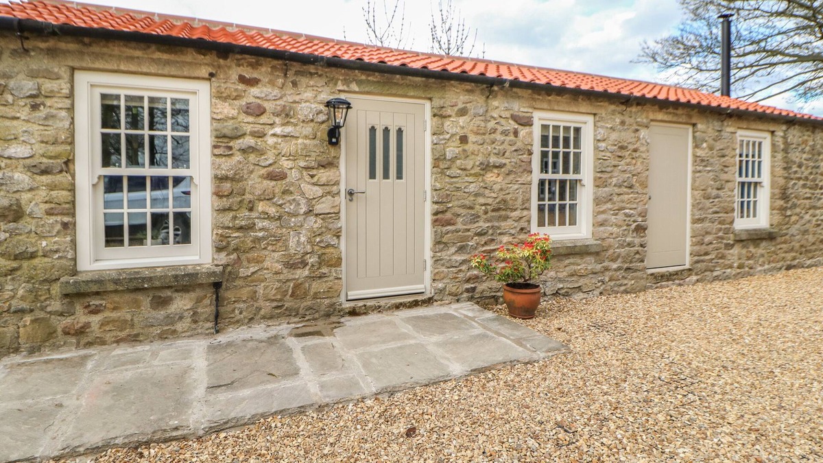 Richmond Cottage | THE NETTY, romantic, character holiday cottage in Richmond