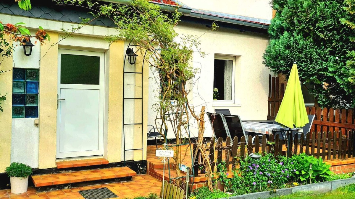 Burg-Dorf Apartment | The NeueSpreeBlick, directly on the Spree