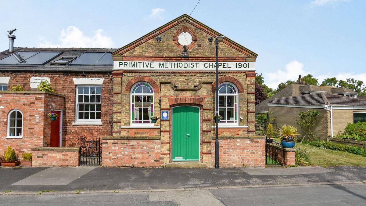 Great Hatfield Cottage | THE NEW CHAPEL, family friendly, luxury holiday cottage in Hornsea