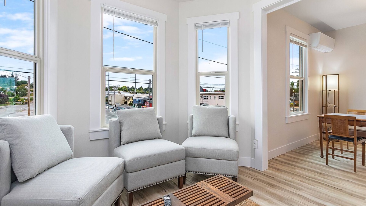 Stanwood Apartment | The Night Owl Perch