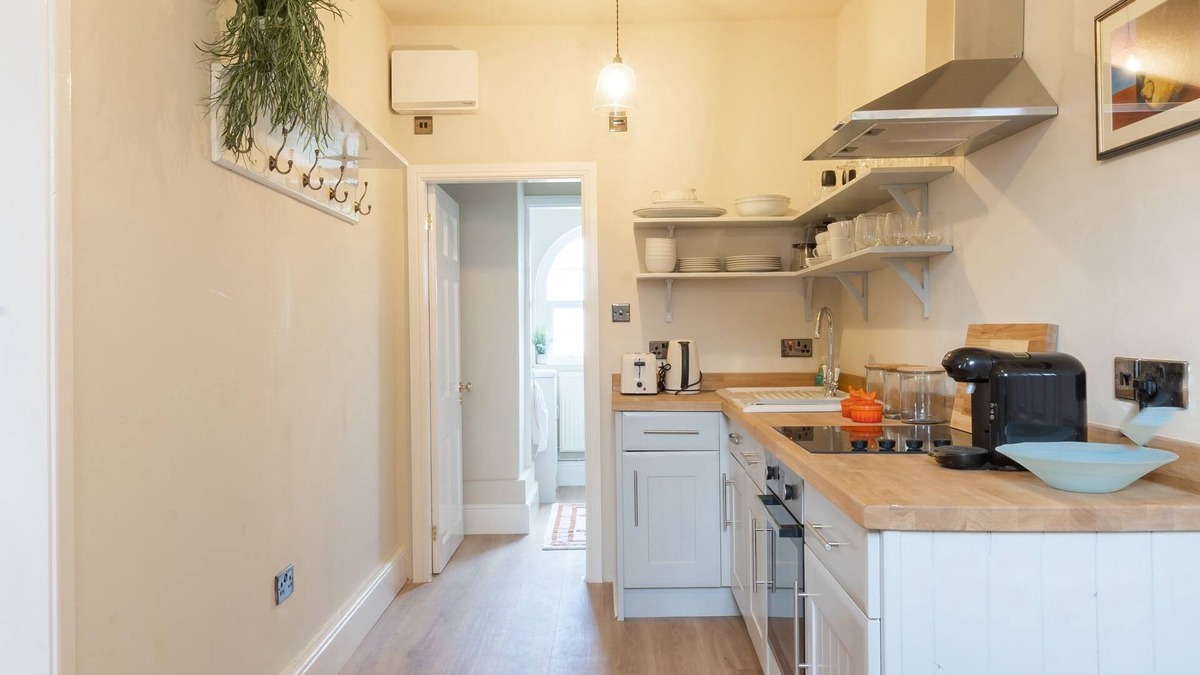 Llanddaniel Fab Cottage | The Nook - sleeps 3 guests in 1 bedroom