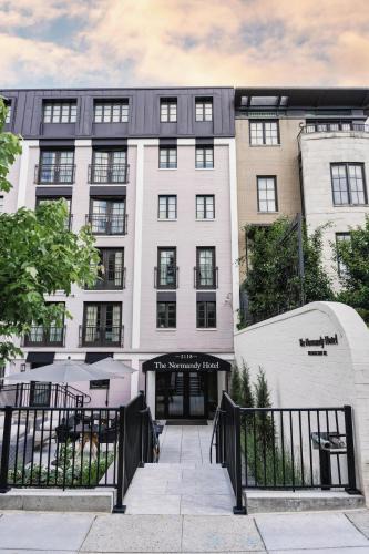 Kalorama Heights Hotel | The Normandy Hotel
