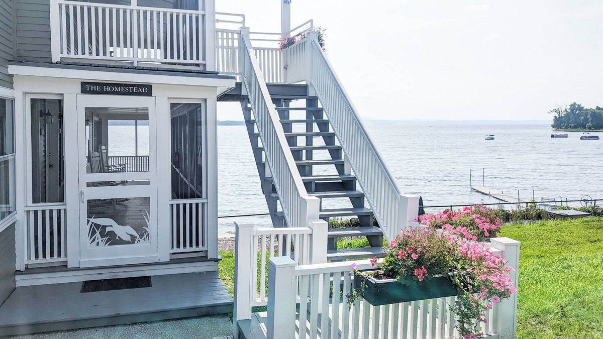 North Hero Bed & Breakfast | The North Hero House Inn & Restaurant