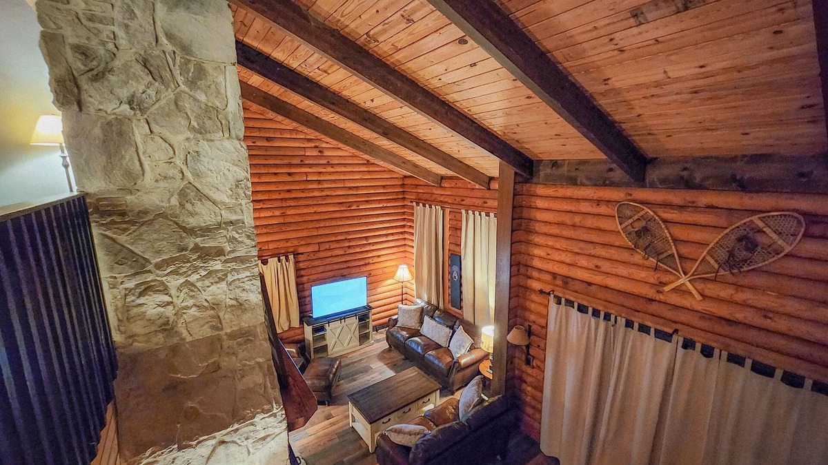 Hawthorne Valley House | "The Northern Star" Townhouse @ Snowshoe on Raven Golf Course