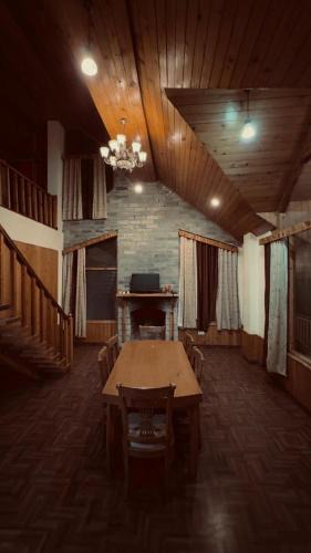 Simsa Village Bed & Breakfast | The Northwood Cottages Manali