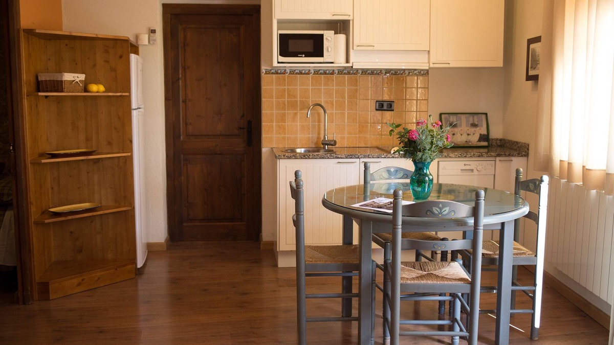 Sant Marti de Llemena Girona Apartment | The Nus de Pedra a Farmhouse in Plena Nauraleza in the heart of Girona