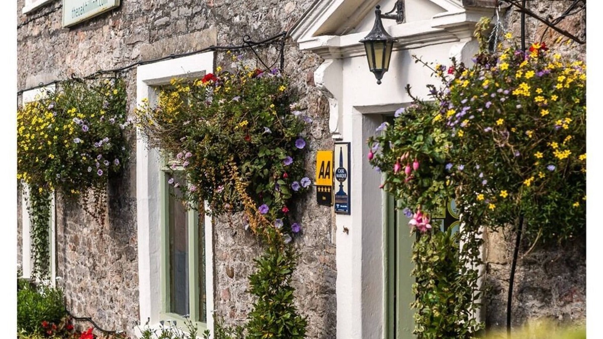 Oakhill Hotel | The Oakhill Inn
