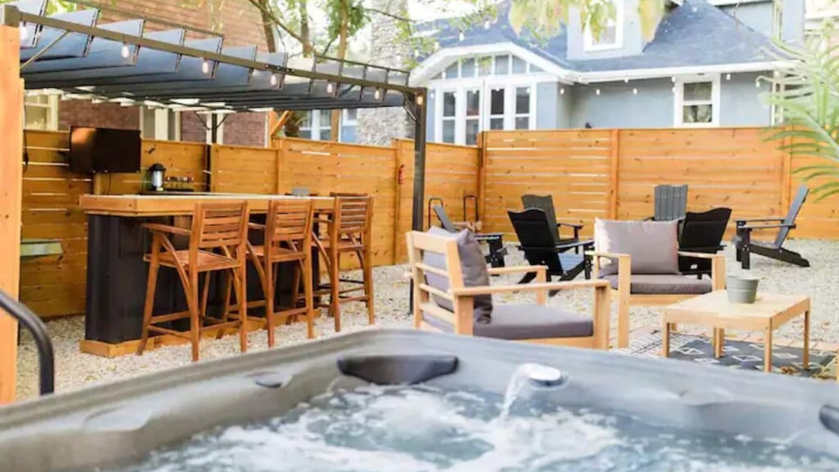 Walnut Hills House | The Oasis- Hot tub&Walk to Bars
