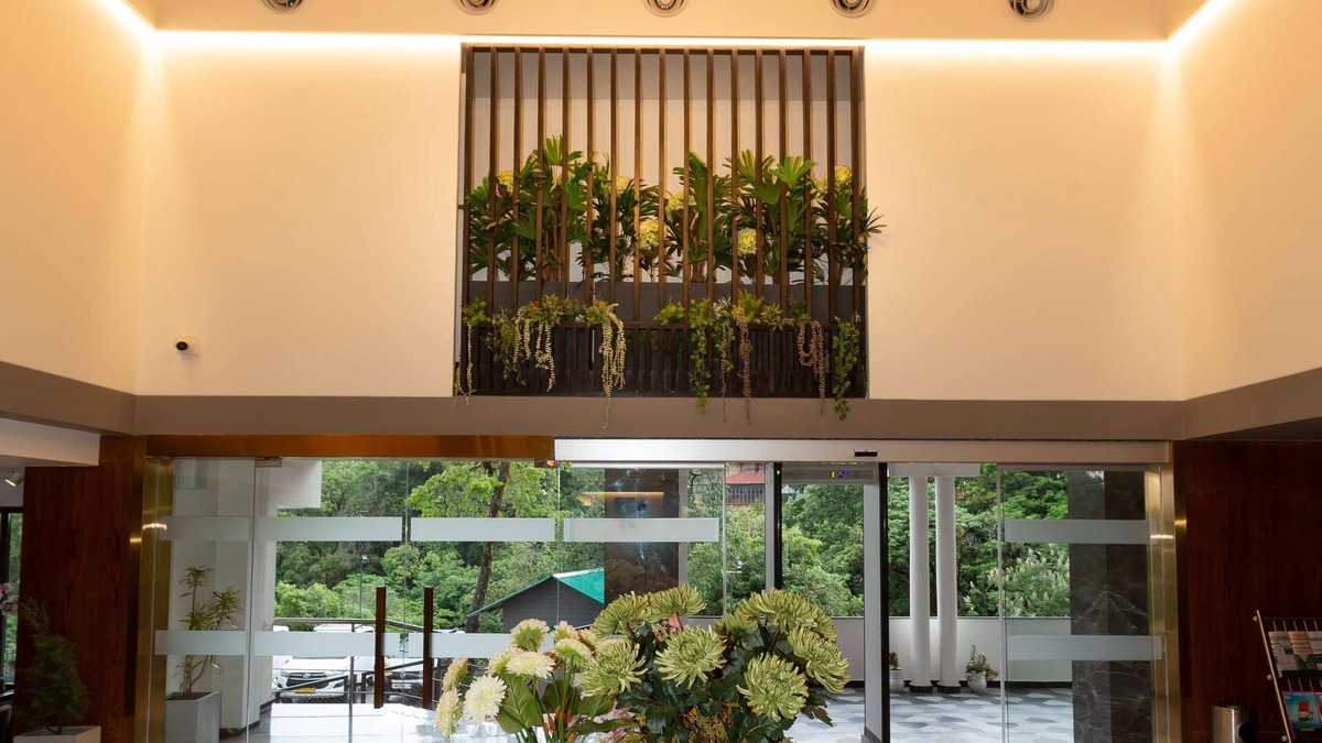 The Mall Road Hotel | The Oasis Mussoorie - a member of Radisson Individuals