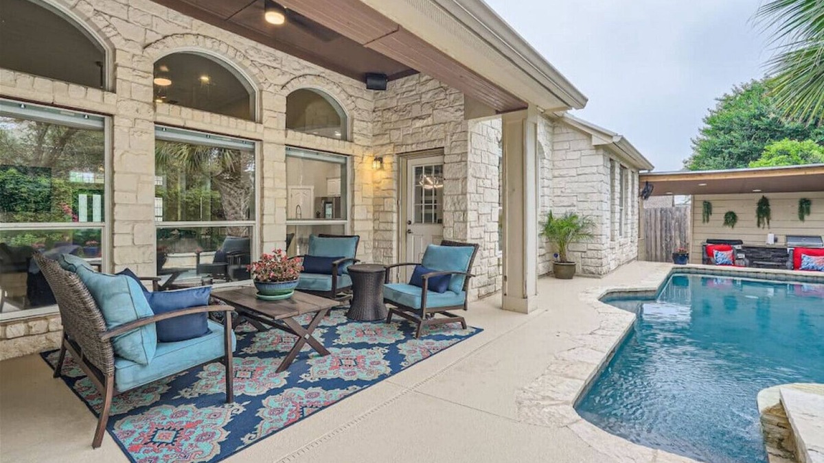 The Vineyard House | The Oasis-Perfect Getaway!