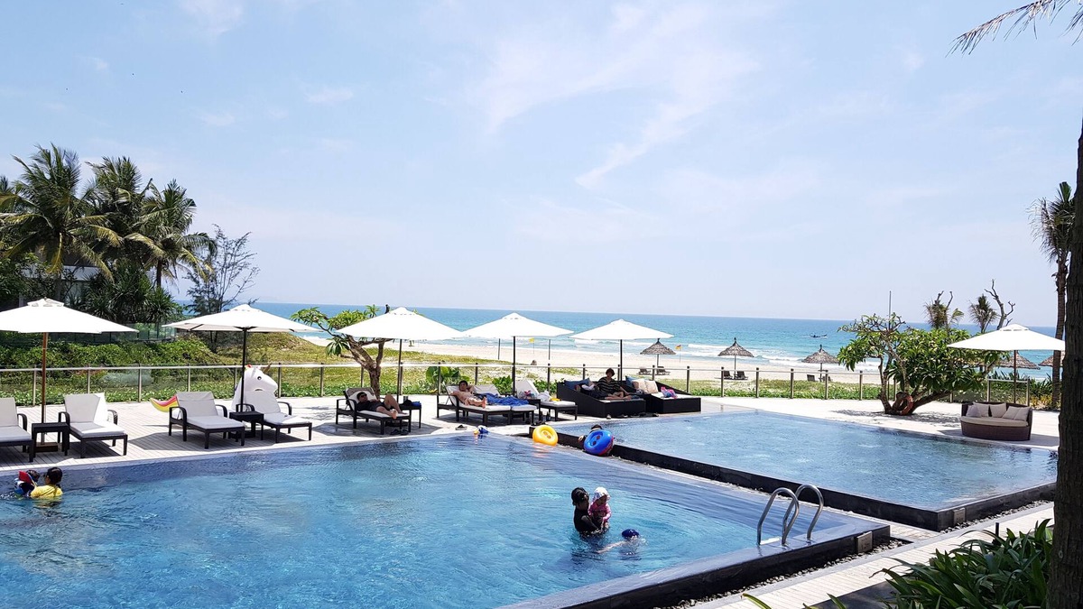 Ngu Hanh Son Villa | The Ocean Villas,4BRs public&privitePool