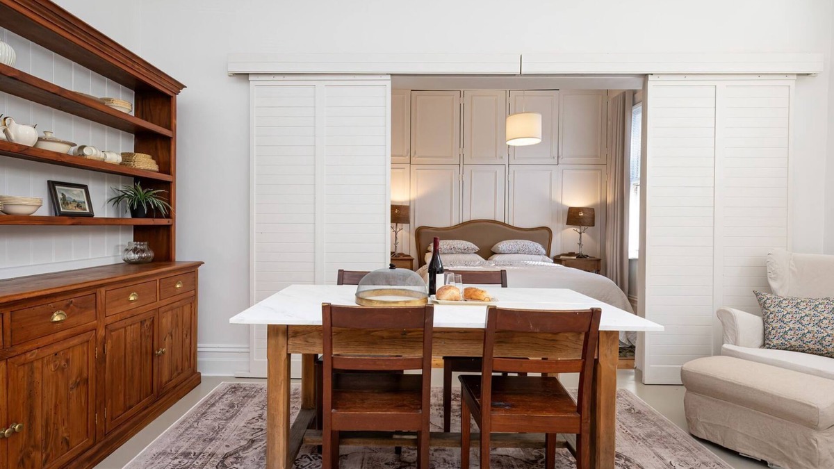 Fitzroy North Apartment | The Old Cake Shop - Fitzroy North