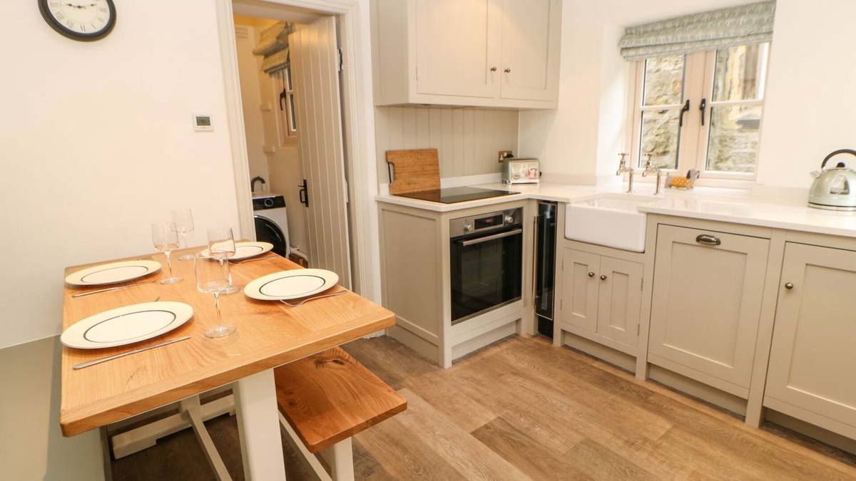Burnsall Cottage | The Old Cobblers