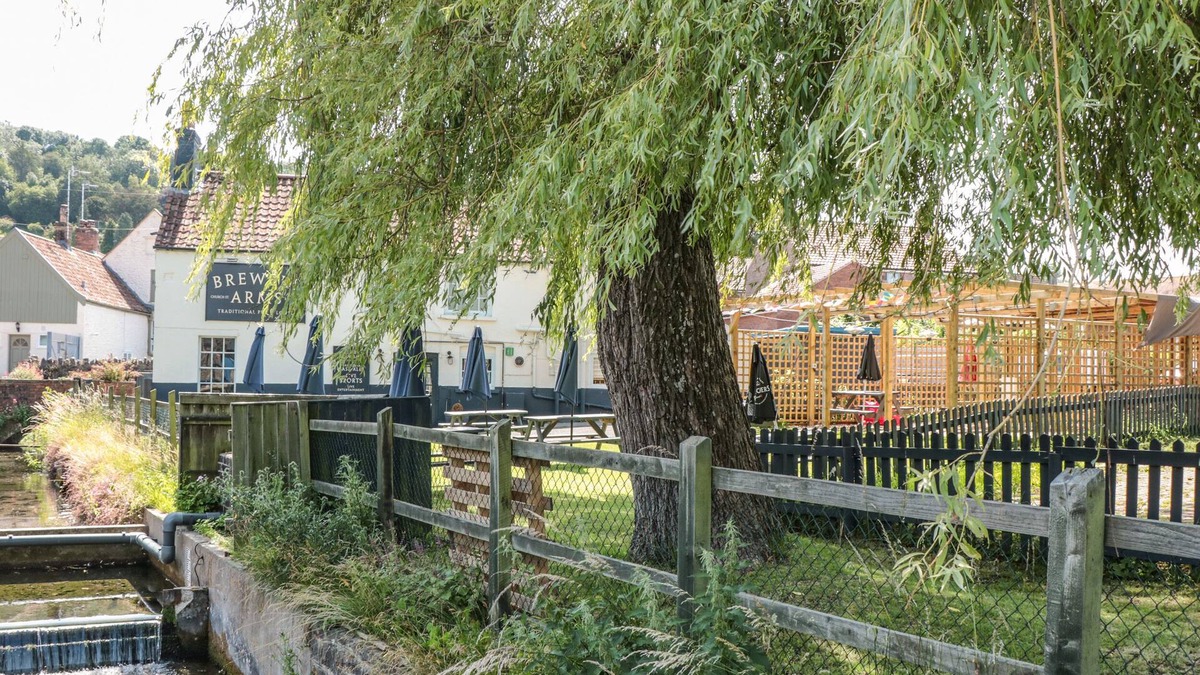 Banwell Cottage | The Old Cow Shed