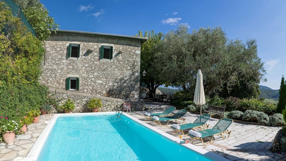 Drimonas House | The Old House & Guest House - Spectacular mountain and valley views