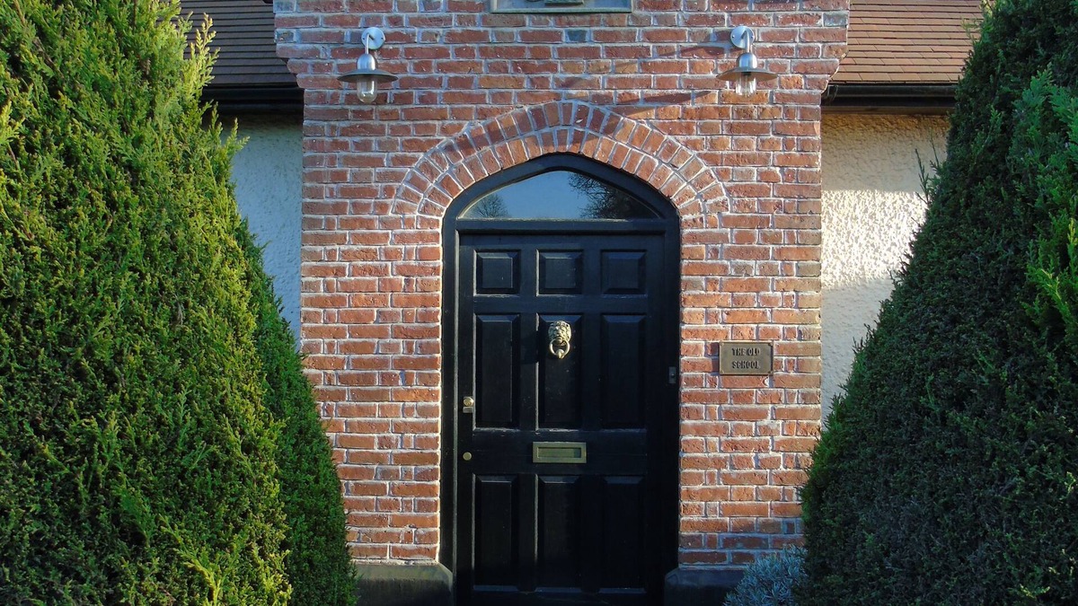 Westhampnett Bed & Breakfast | The Old School B&B
