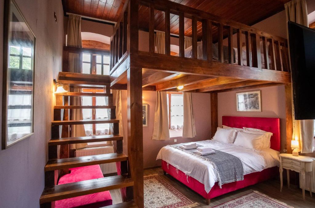 Syrrako Hotel | The Old School Boutique Hotel