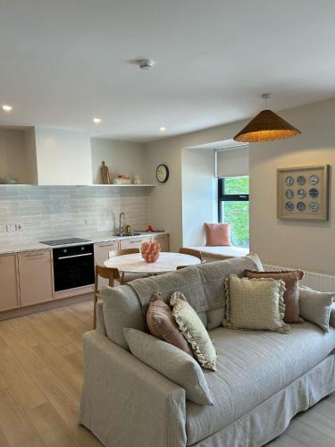 Donegal Apartment | The Old Schoolhouse - Castle View