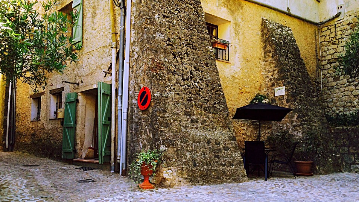 Entrecasteaux House | The old stable in Provence(Verte) Entrecasteaux,Var. Coast 50ms,Airport 60ms