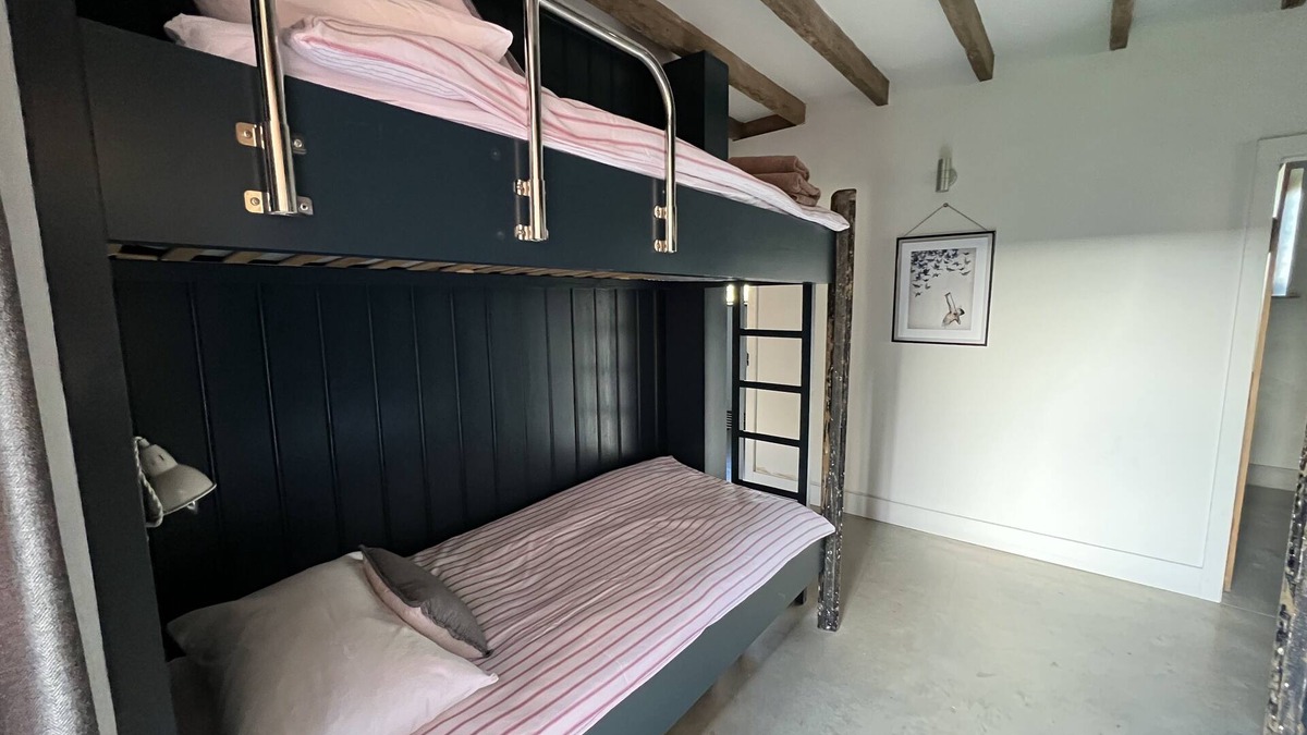 New Forest District Apartment | The Old Stables at Warborne Farm