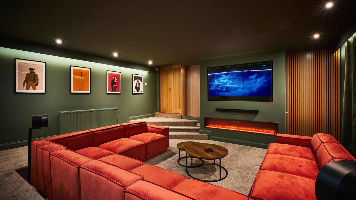 Alyth House | The Old Stables - Hot Tub, Sauna and Cinema