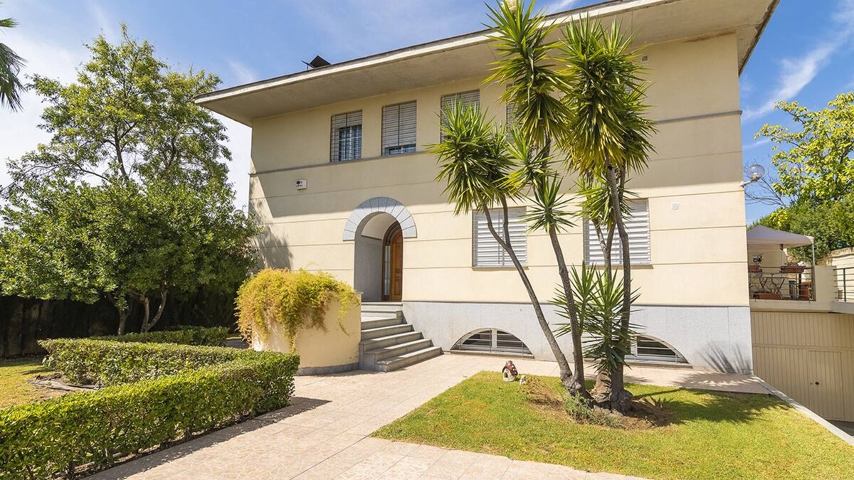 Distrito Norte Sierra Ski Chalet | The olive tree house in Córdoba