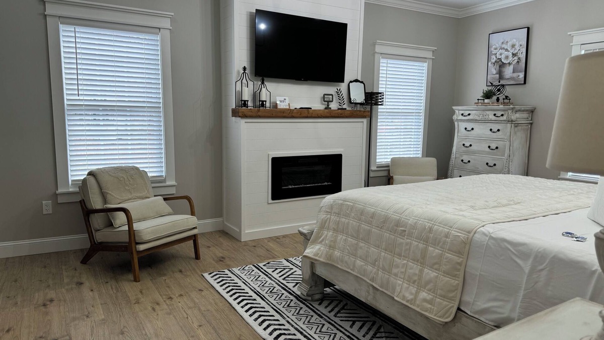 Low Moor Apartment | The Opal Crown Room- Room #7 Private Suite