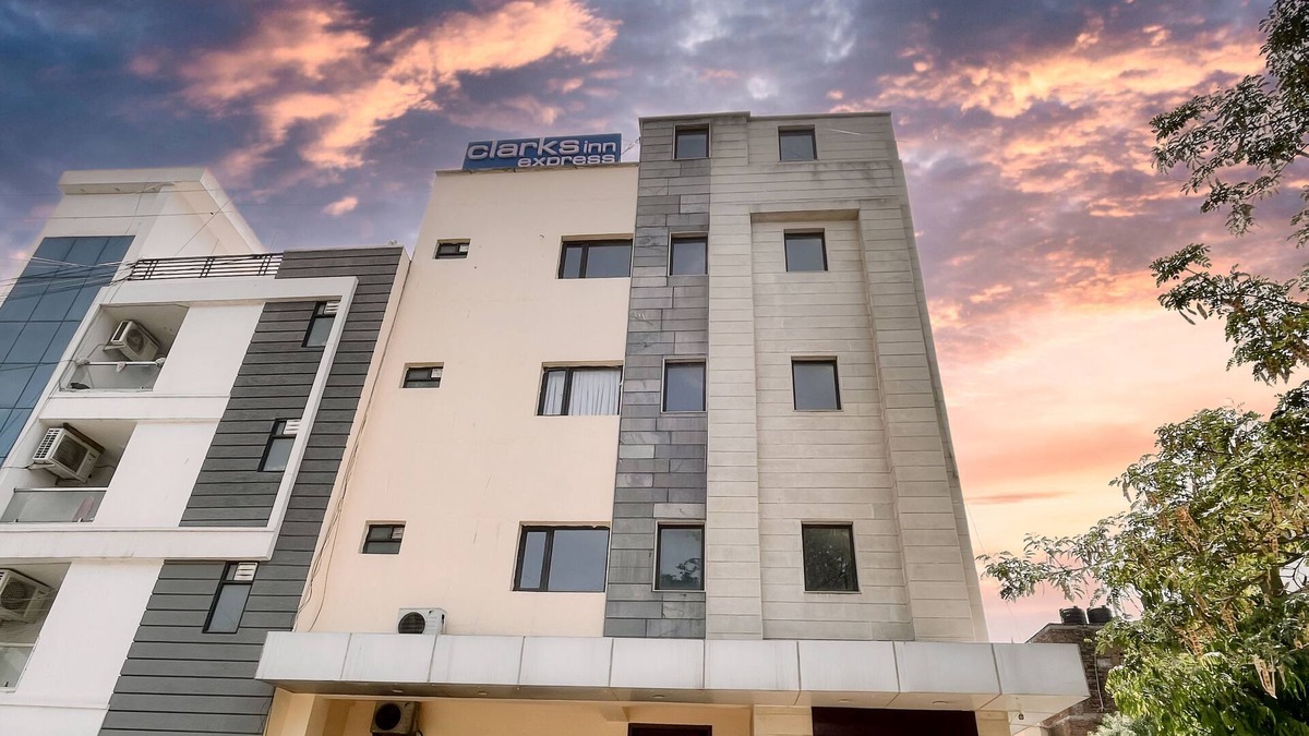 Malviya Nagar Hotel | The Orion Express