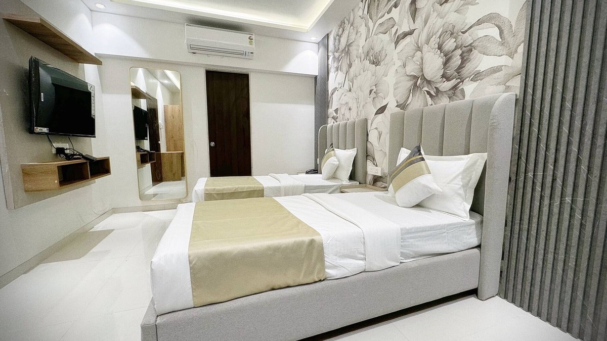 Santacruz Apartment | The Orion Premium Suites