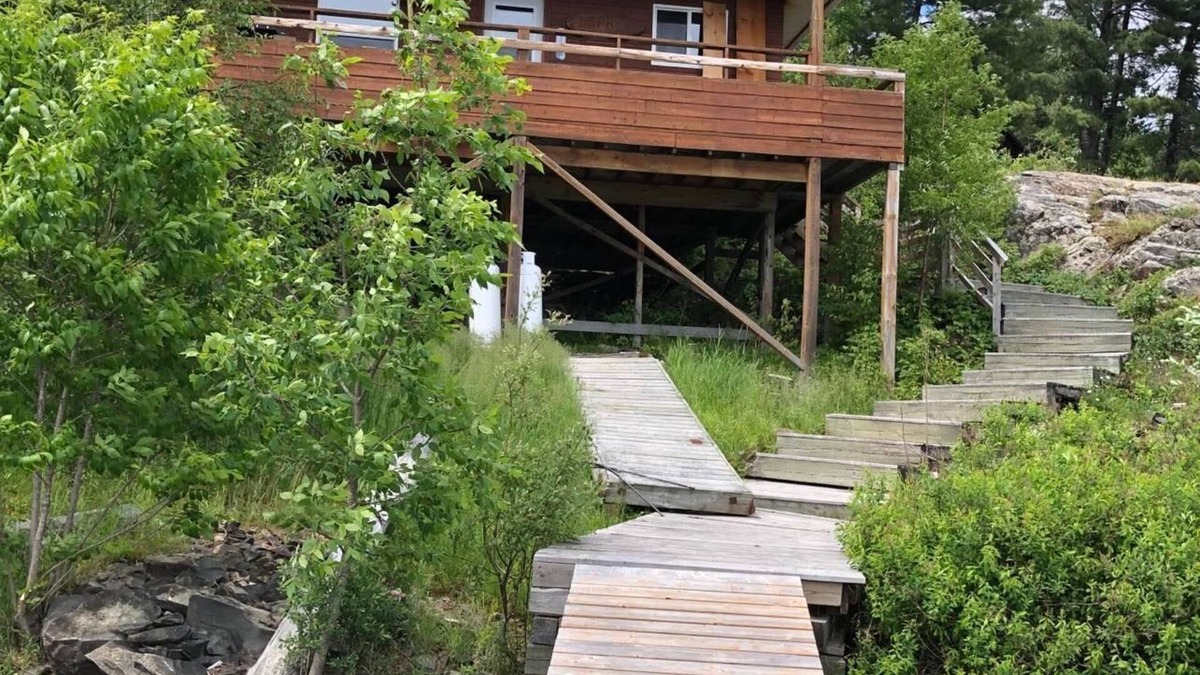 Timiskaming District Cabin | The Osprey off grid escape