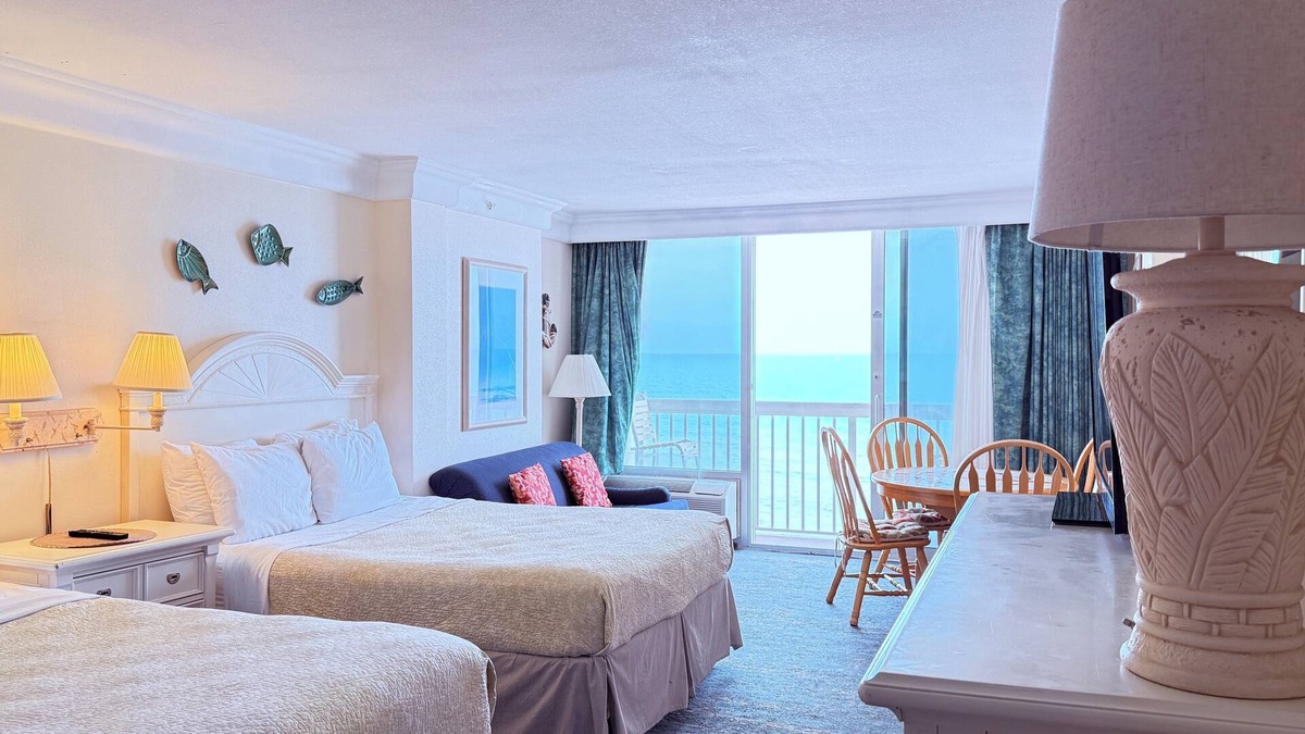 Ortona Park Condo | ~ The Outlook ~ Breathtaking ~ OCEAN ~ FRONT ~ Condo in Daytona Beach