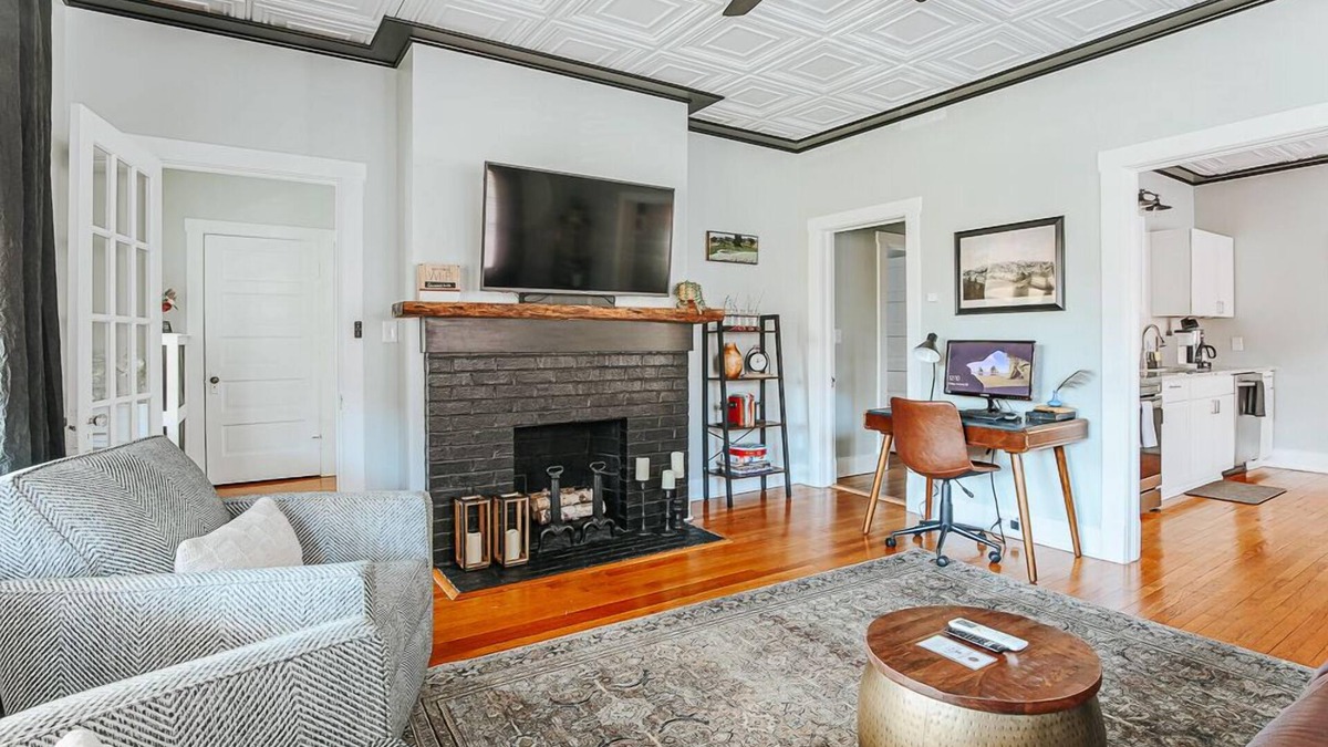 Staunton Apartment | The Overlook: Walk Downtown + City Views