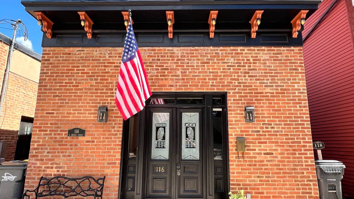 Galena House | The Owl House, 1850's Historic Home: Luxury Steps from Downtown