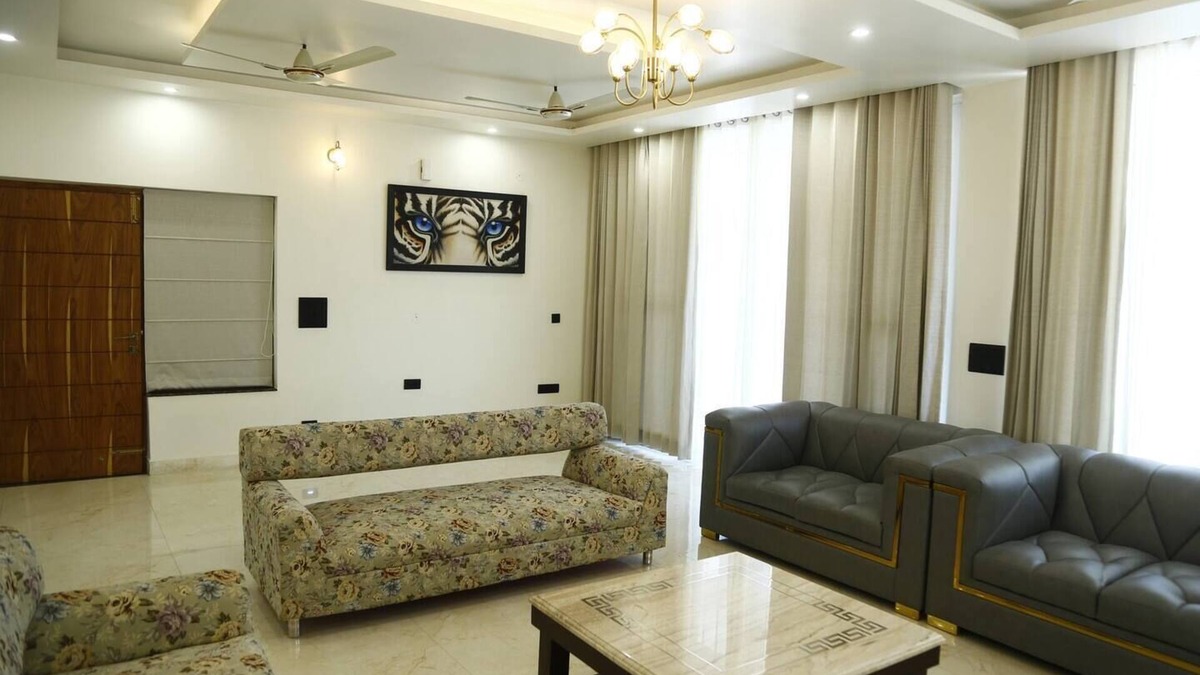Bullawala Apartment | The Palatial Homes- Luxury home stay in Dehradunn