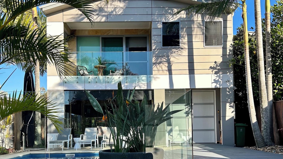 Mudjimba House | The Palm - Beachside Home with Heated Pool, Cinema & Games Room