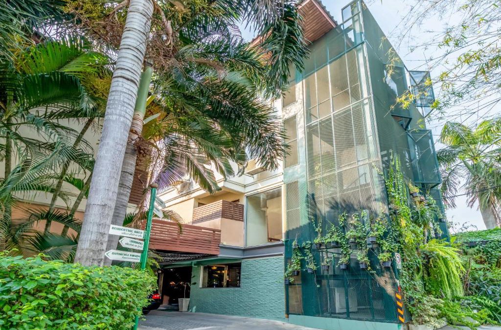 Phutthamonthon Hotel | The Palm Hotel