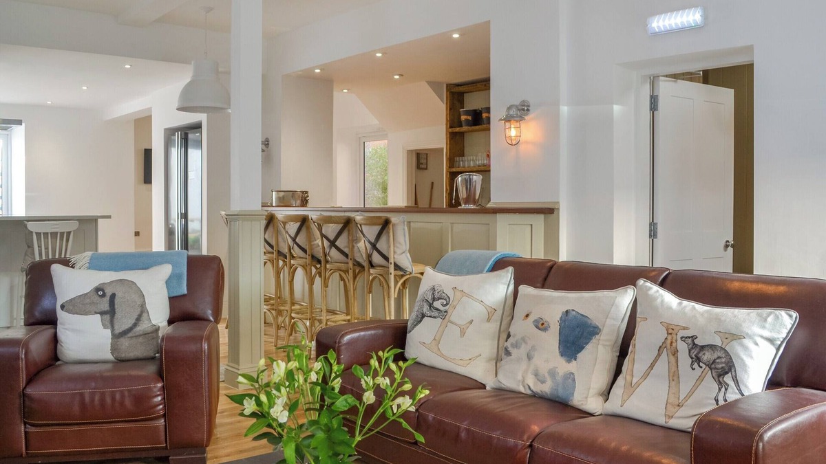 Bridlington Old Town Cottage | The Parade - UK48433
