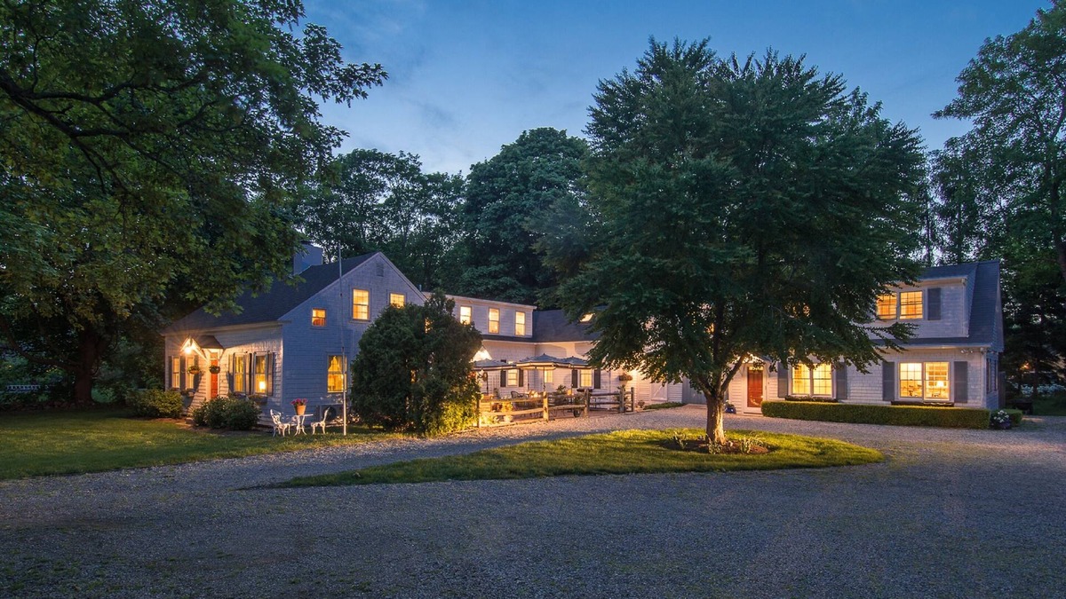 East Orleans Bed & Breakfast | The Parsonage Inn