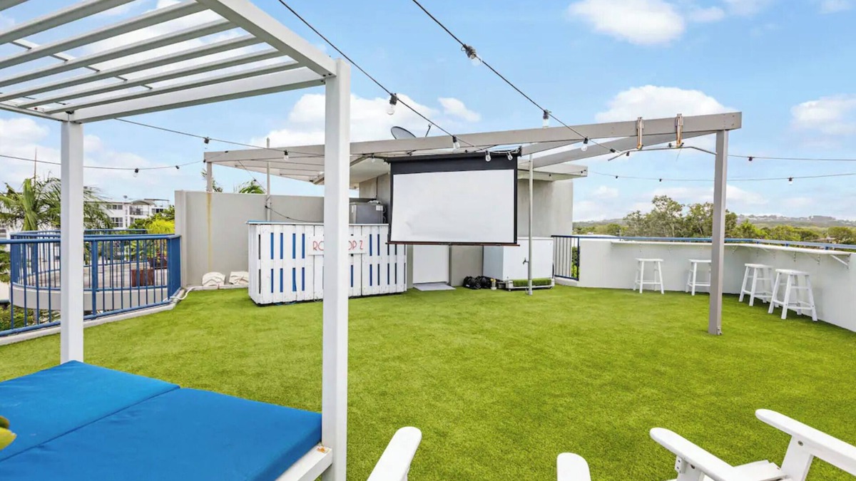 Mooloolaba Condo | The Penthouse - Luxury Rooftop Living | Minutes from the Beach
