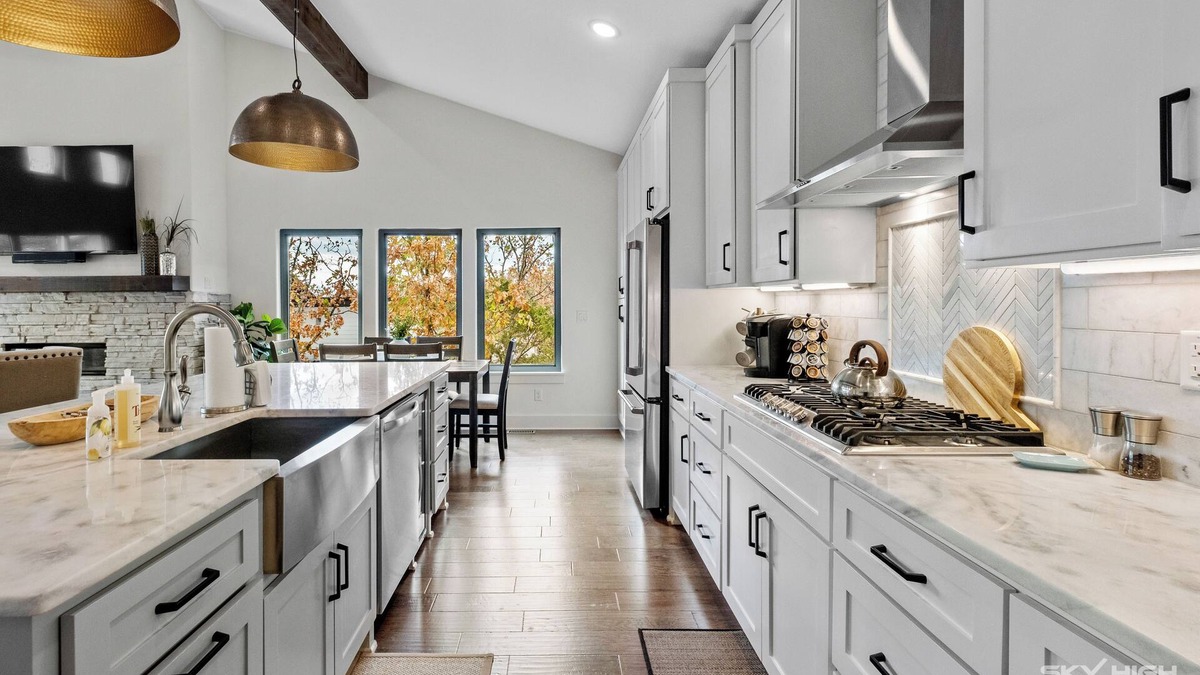 Fayetteville House | The Perch @ Sequoyah: Pet Friendly & 3 Mi to U of A
