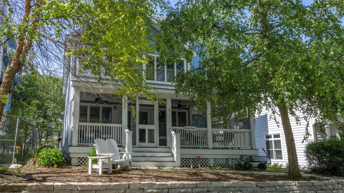 Michigan City House | The perfect combination for large groups, holidays and of course VACATION