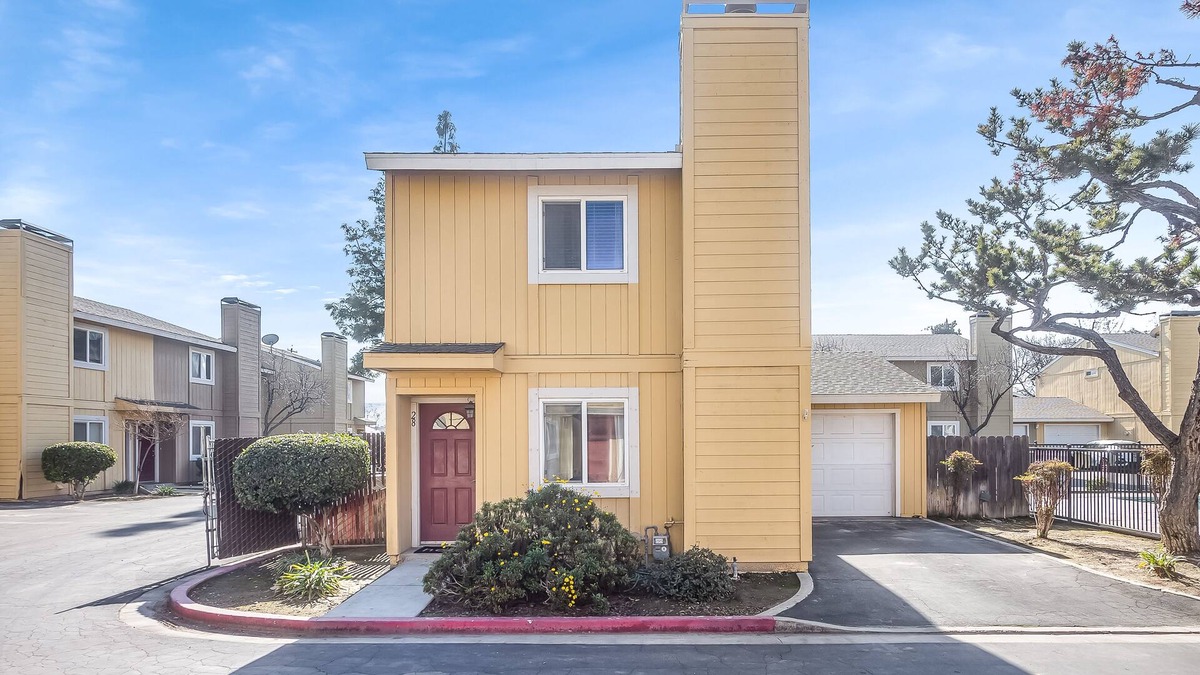 Lemoore Condo | The Perfect Getaway for 6