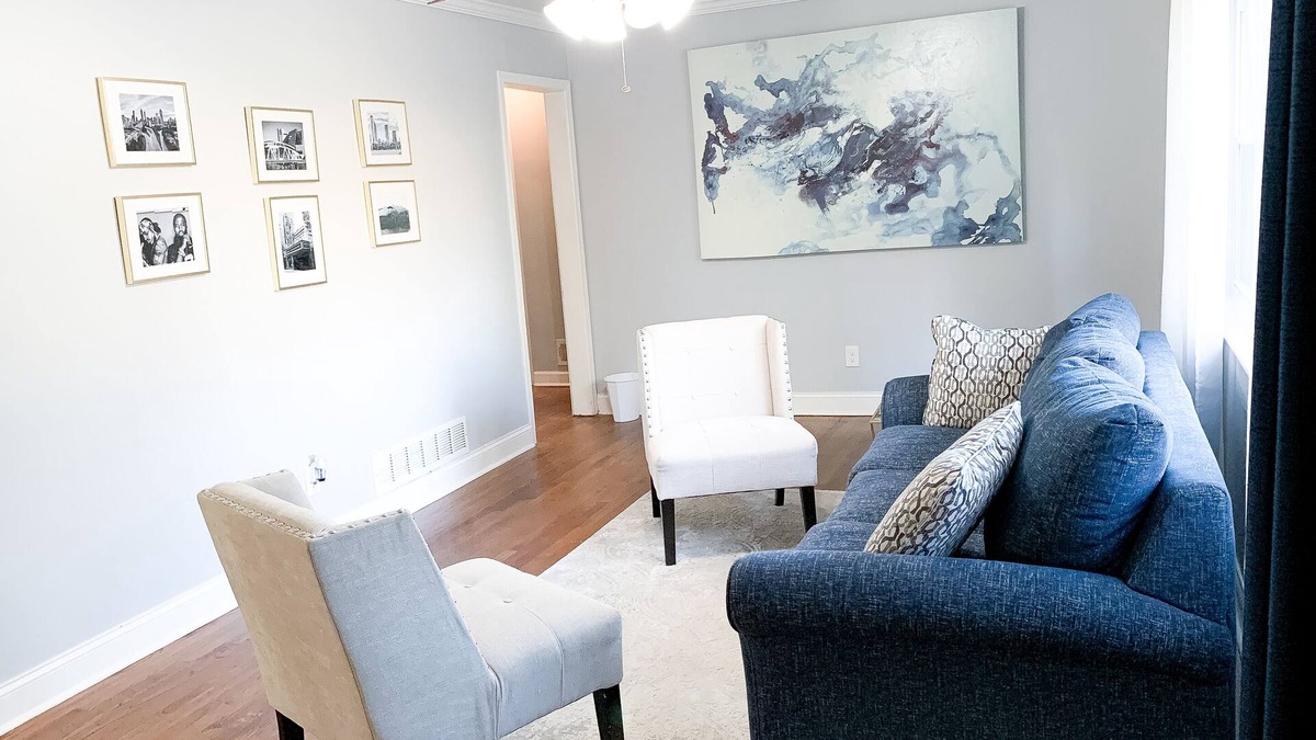 Candler-McAfee House | The Perfect Intown Stay for Groups- 5BR 2.5BA