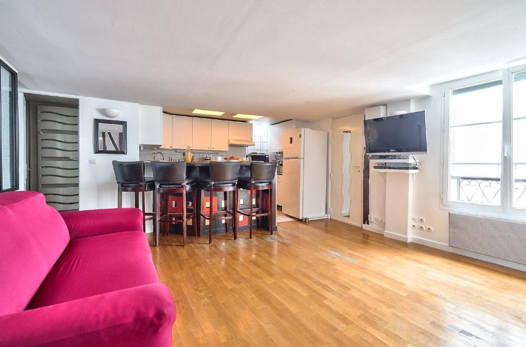 Arsenal Apartment | The Perfect Parisian 2 bdrs flat at Le Marais