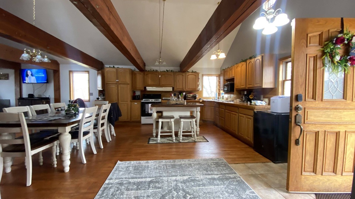 Wood River House | The Perfect Platte River Getaway & Sandhill Crane Viewing
