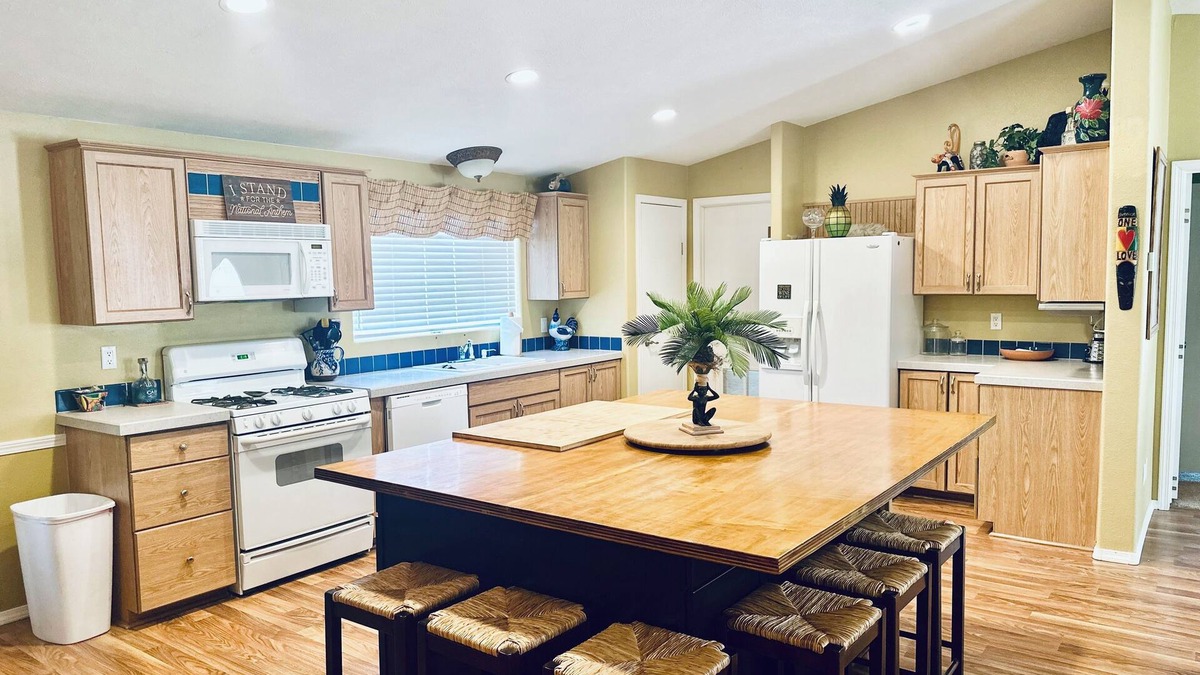 Willow Valley House | The perfect spot for family & friend! Best private getaway in Mohave Valley 🔆